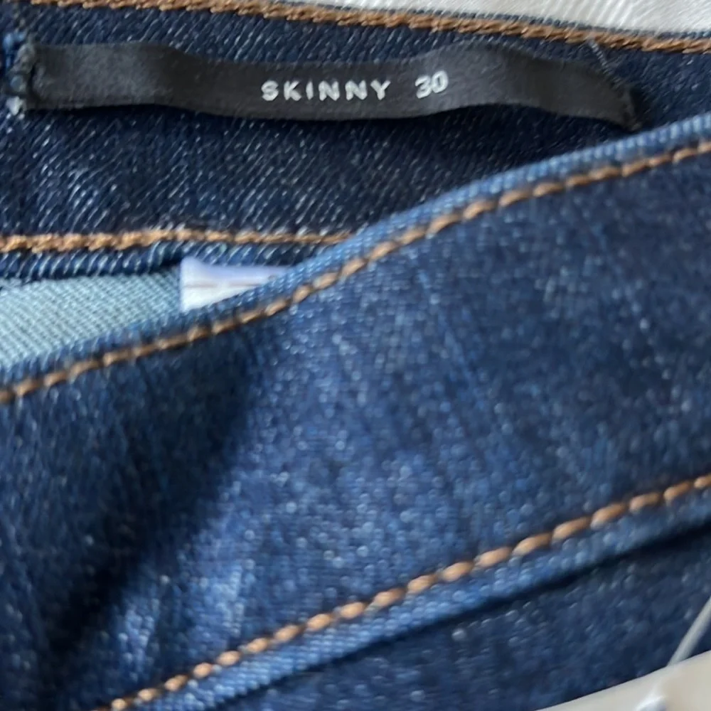 Banana Republic Mid- Rise skinny Suzy jean Medium Wash size 30 - Picture 10 of 14